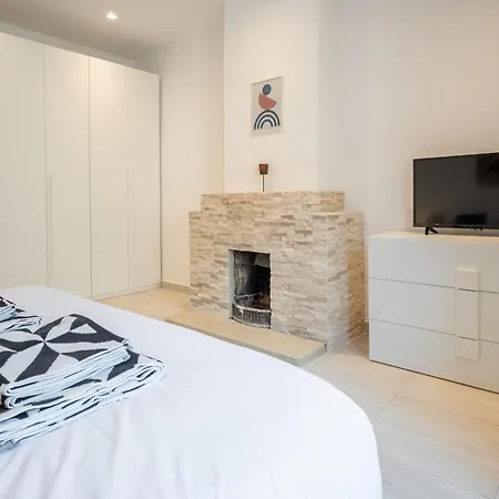 Apartamento Balluta Bay 4br-4ba Authentic Maltese Stone